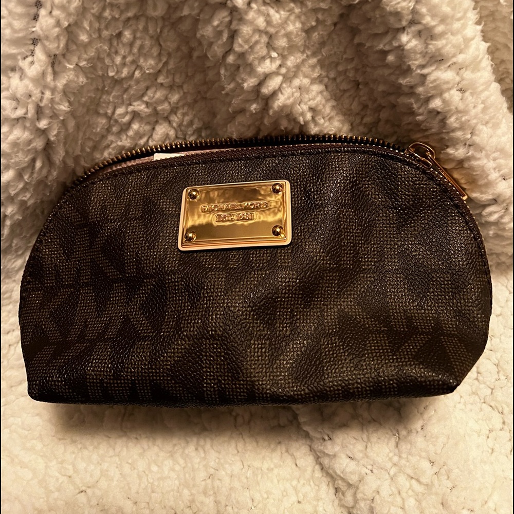 New Michael Kors Makeup Bag.